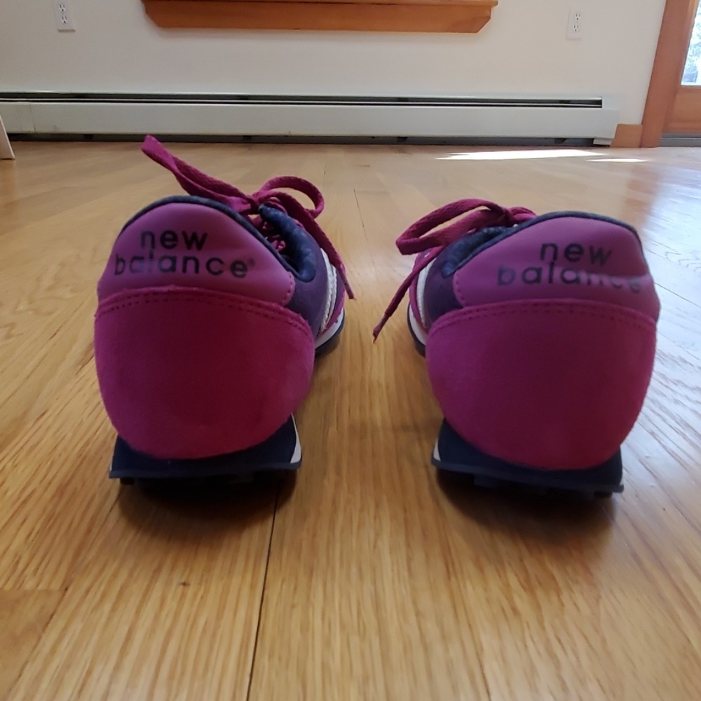 New balance sneakers - Picture 3 of 4